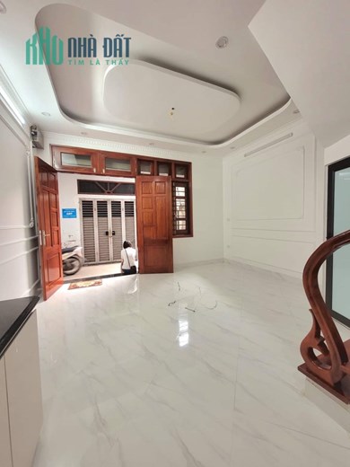 BÁN NHÀ TÂN MAI, TRƯƠNG ĐỊNH 45M × 5T. Ô TÔ Chỉ 3 TỶ 95