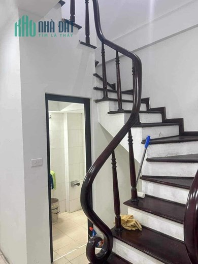NHÀ BẠCH MAI -LÔ GÓC 35M2- 4T Ô TÔ Ở LUÔN GIÁ CHỈ 3T TỶ 3.LH 0987136162