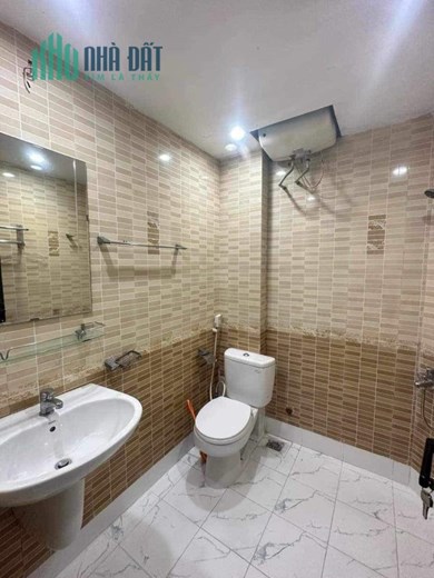 NHÀ BẠCH MAI -LÔ GÓC 35M2- 4T Ô TÔ Ở LUÔN GIÁ CHỈ 3T TỶ 3.LH 0987136162