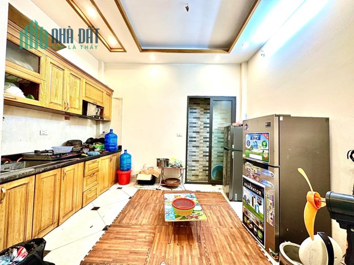 BÁN NHÀ TRƯƠNG ĐỊNH, GẦN PHỐ, HAI THOÁNG, NHÀ ĐẸP, 4PN , 40M2*4T*MT4M*3.9 TỶ.