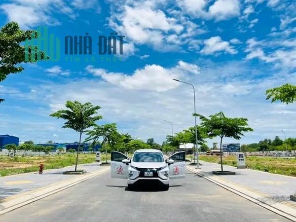 Kẹt tiền trả nợ cần ra nhanh căn nhà 1 trệt 2 lầu.Gía chỉ từ 750 triệu