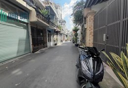 Mặt tiền gần chợ Bà Hoa Tân Bình – 42m2 - ngang khủng 7m - chỉ 3.x tỷ.