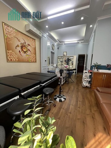 130m 8 Tầng Lô Góc. Tòa Nhà Dịch Vụ Kết Hợp Kinh Doanh Tuyệt Vời. Chủ Thiện Chí Bán Nhanh.