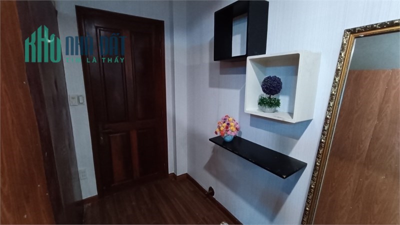 Phòng trọ Lê Văn Lương DT 35m2-40m2, bancol cửa sổ, có hầm xe.