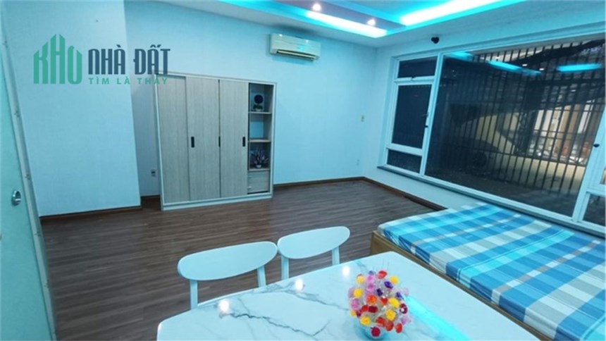 Phòng CHDV Lê Văn Lương, full nội thất, cửa sổ, bancol.