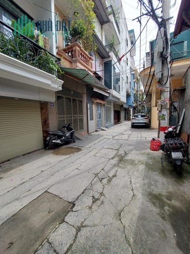 Bán nhà ngõ 299 Hoàng mai  40m2*4T Ngõ thông ô ô tránh 4.5 Tỷ
.