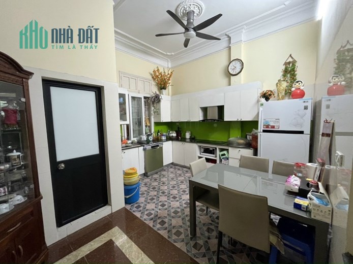 70m Xây 6 Tầng Thang Máy. Phố Trung Kính Trung Tâm Cầu Giấy. Chủ Tự Xây Tâm Huyết Thiện Chí Bán