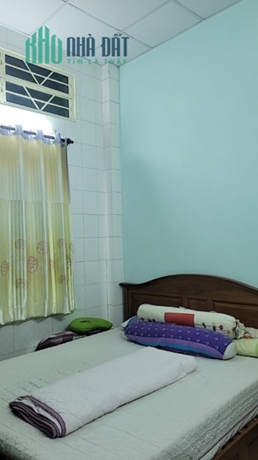 NHÀ 3 TẦNG - HẺM NHỰA 8M 90M2 - HÒA BÌNH - TÂN PHÚ GÍA GIẢM SÂU: 7,6 tỷ còn Thương Lượng.