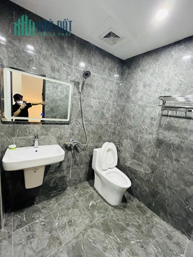 BÁN NHÀ XUÂN THỦY - 40M2 - CÁCH PHỐ 50M -  5 TẦNG - 3 PHÒNG NGỦ - ẢNH THẬT 100%