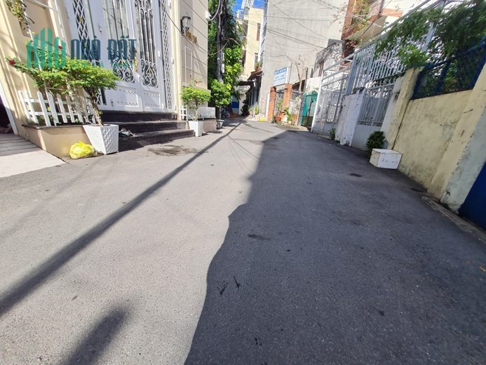 Bán Bất Động Sản 500m2 Nguyễn Văn Lượng, Gò Vấp, Đường 8 mét.