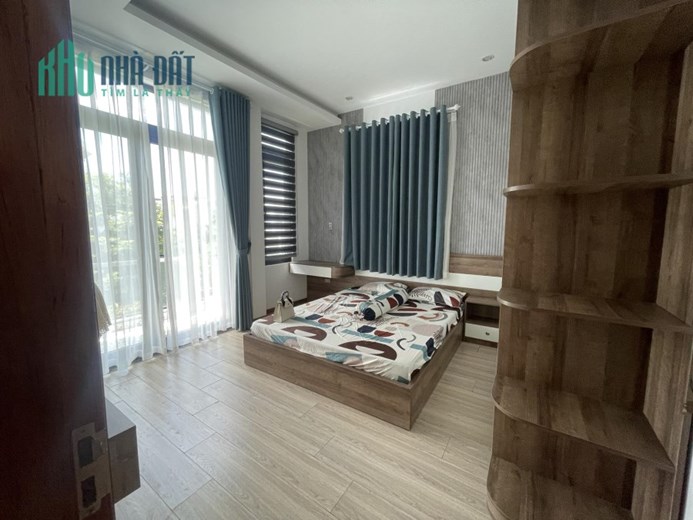 Nhà Góc 2 Mặt Tiền KD Lý Triện, 4 tầng, mới đẹp, 6.x tỷ