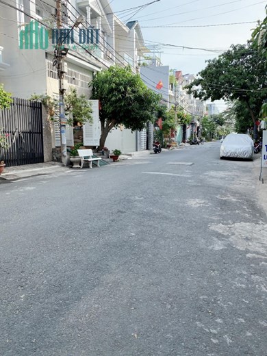 BÁN NHÀ HUỲNH TẤN PHÁT, GẦN CẦU PHÚ MỸ, 4X19m, 4 TẦNG, LỘ NHỰA 8M, CÓ VỈA HÈ, NHỈNH 7 TỶ