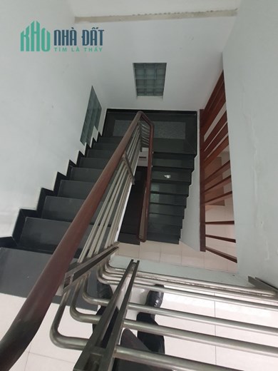 DT 95M2, 10.5 TỶ, NHÀ ĐẸP, 3 TẦNG BTCT, HXH NGAY BỆNH VIỆN UNG BƯỚU NƠ TRANG LONG.