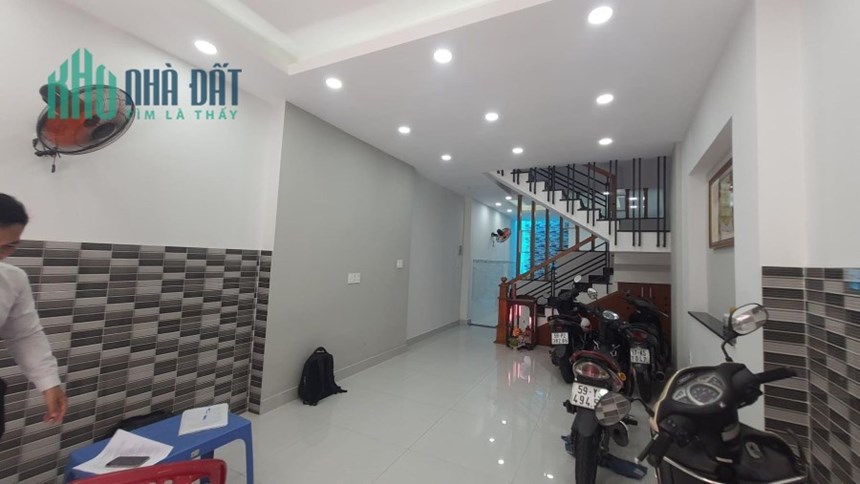 Quận 7 - mặt tiền kinh doanh sầm uất đường Nguyễn Văn Linh sát bên khu chế suất tân thuận - phường