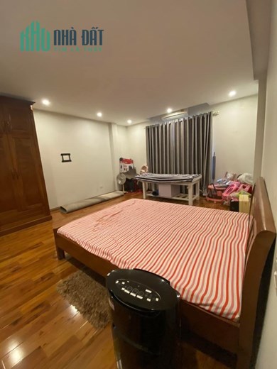 Wow! TT Cầu Giấy, cực gần phố, ngõ 2m thoáng, 34m sổ, 5T, 3,75 tỷ