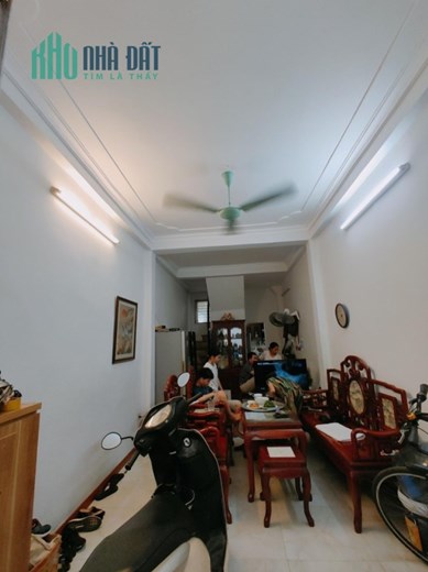 BÁN NHÀ PHỐ THỤY KHUÊ, DT 37M, 5 TẦNG, DÂN XÂY, MT 3.5M, GIÁ 3.35 TỶ.
