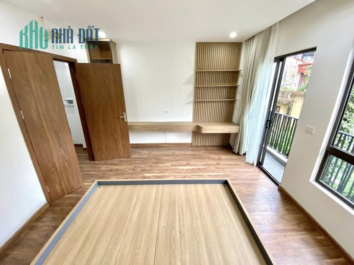 Bán nhà Ngọc Lâm -Lô Góc - Kinh Doanh - Oto Tránh - Vỉa Hè - Nhỉnh 9 tỷ