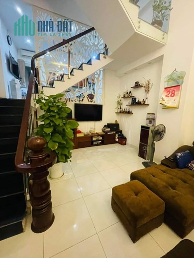 🌷Hẻm 8m thông - Tân Hòa Đông - Bình Tân -  Giáp Q.6, Tân Phú - 90m2 , 5 tầng -  Giảm 1 tỷ bán gấp