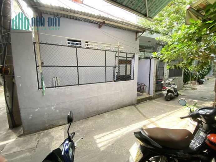 Bán nhà HẺM XE HƠI 5M Đường Trịnh Đình Trọng, Quận Tân Phú, 60m2(5.4x11.1) Đang cho thuê 12tr/th