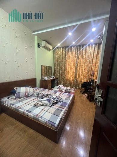 Nhà riêng ngõ 80 Hoàng Ngân - 44m x 5 tầng đẹp như mới - cực gần phố - ở ngay chỉ 6.6 tỷ