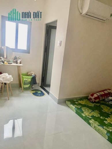 Sát Đại Học Bách Khoa- TÂN BÌNH -30m2- NHỈNH 3 TỶ - Vài bước ra HẺM XE HƠI.