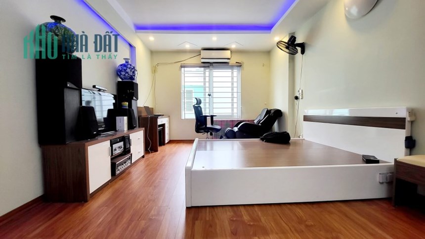 BÁN NHÀ LĨNH NAM CỰC ĐẸP 5 TẦNG FULL NỘI THẤT XỊN NGÕ NÔNG RỘNG 43M2 3.6 TỶ