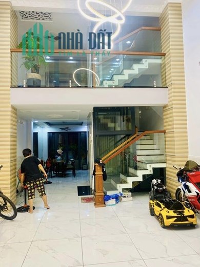 Bán nhà mới HXH 8m thông P Phú Thạnh, 50m ra Thoại Ngọc Hầu, 75m2, 6PN, 7WC, thang máy, 11 tỷ 3.