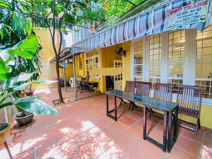 Cho thuê nhà riêng tại phố Từ Hoa
 diện tích 180m² , 3 tầng, 4 ngủ 3WC.