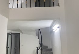 Cho thuê nhà nguyên căn khu Núi Trúc 3 ngủ 4WC.