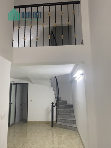 Cho thuê nhà nguyên căn khu Núi Trúc 3 ngủ 4WC.
