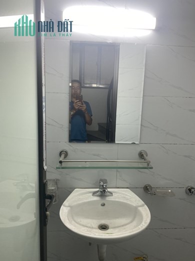 Cho thuê nhà nguyên căn khu Núi Trúc 3 ngủ 4WC.