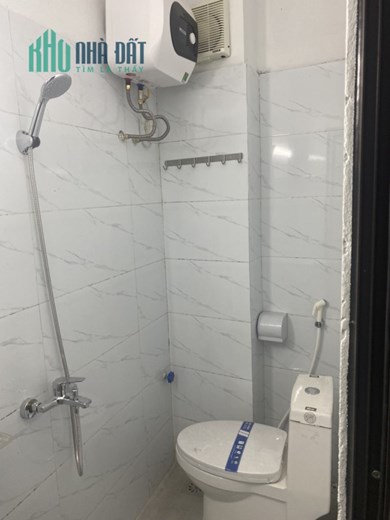 Cho thuê nhà nguyên căn khu Núi Trúc 3 ngủ 4WC.