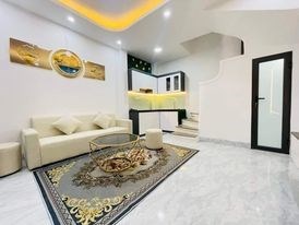 BÁN GẤP !! LẠC LONG QUÂN-TÂY HỒ-Ô TÔ TRÁNH-LÔ GÓC-VIEW HỒ-CHỈ 4.9TỶ