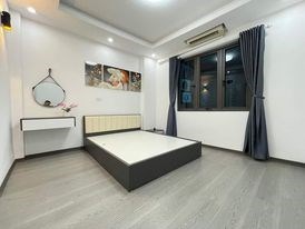 BÁN GẤP !! LẠC LONG QUÂN-TÂY HỒ-Ô TÔ TRÁNH-LÔ GÓC-VIEW HỒ-CHỈ 4.9TỶ