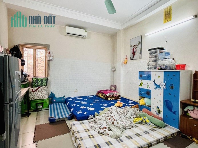 Nhà cấp 4 ngõ 515 Hoàng Hoa Thám, Ba Đình, 70m2. 4,2 tỷ. Có TL