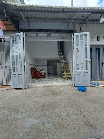 E cần bán căn nhà 1/ ngắn huỳnh thị na ấp 6 đông thạnh đường thông xe hơi thoải mái ra cầu trần