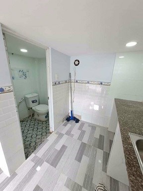 E cần bán căn nhà 1/ ngắn huỳnh thị na ấp 6 đông thạnh đường thông xe hơi thoải mái ra cầu trần