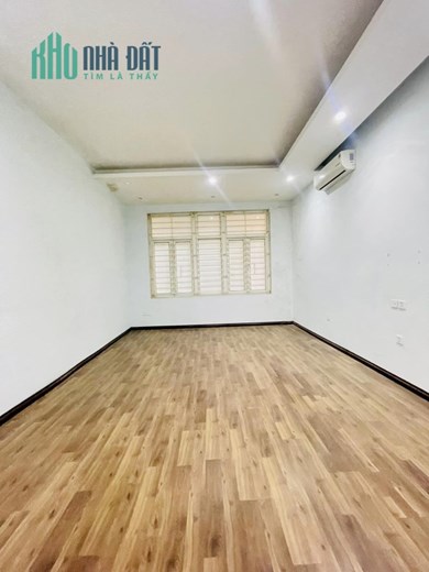 Bán nhà phố Thái Thịnh, 2 thoáng, nhà đẹp, dân xây, 41m, 4 ngủ, 4 tỷ 2