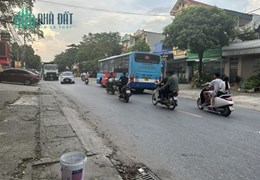Vị Trí Quá Hiếm Nhà Bán, QL2 Sân Bay Sóc Sơn, 3 Tầng, 100m2, Kinh Doanh Ngày Đêm, Cực Sầm Uất, Chỉ