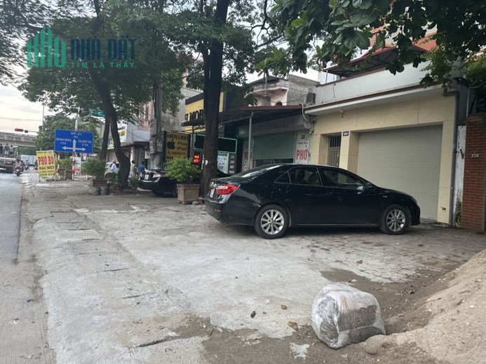 Vị Trí Quá Hiếm Nhà Bán, QL2 Sân Bay Sóc Sơn, 3 Tầng, 100m2, Kinh Doanh Ngày Đêm, Cực Sầm Uất, Chỉ