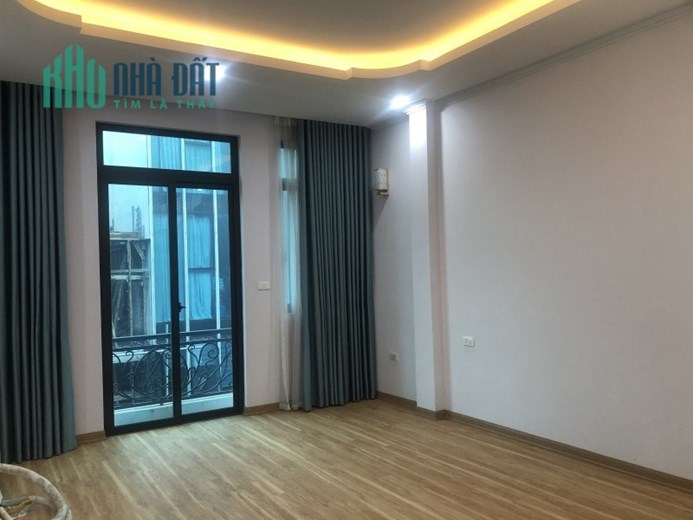 Bán nhà lô góc Xã Đàn 35m2 x 5 tầng, mt 6m, 3 gác tránh, kinh doanh nhỏ, 4.65 tỷ
