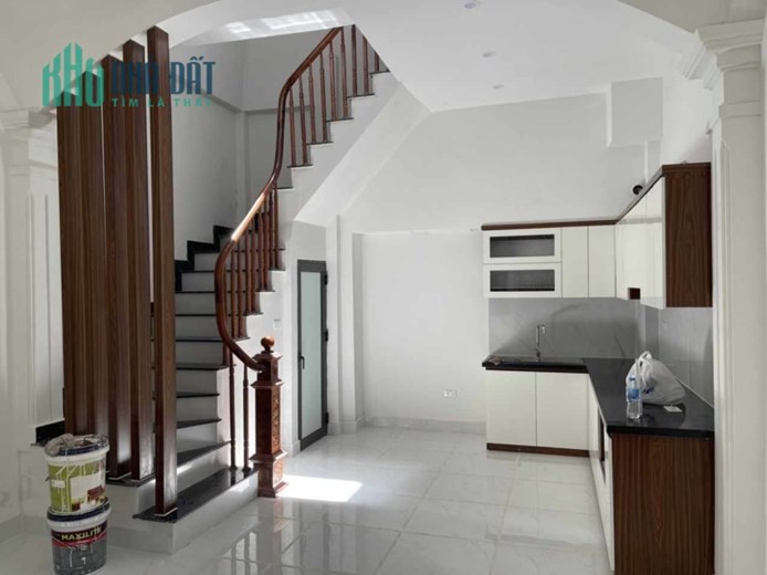 Bán nhà phố Xã Đàn, 20m ra Mp, nhà đẹp 2 thoáng, 40m, 5T, 4 tỷ 45