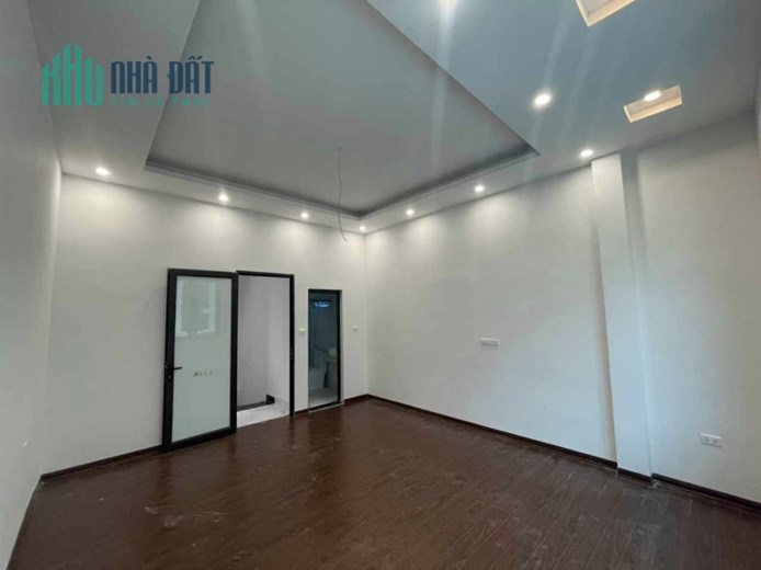 Bán nhà phố Xã Đàn, 20m ra Mp, nhà đẹp 2 thoáng, 40m, 5T, 4 tỷ 45