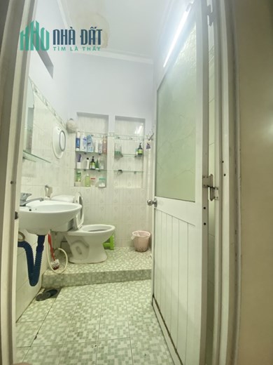 MÌNH CÒN DƯ 1 PHÒNG Ở NHÀ NGUYÊN CĂN ĐỀ THÁM-Q1- HCM