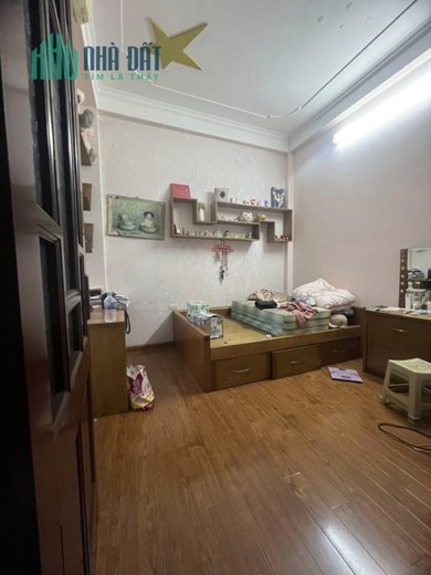 Bán nhà Lê Văn Lương, Nguyễn Ngọc Vũ 45m, 5T nhà đẹp, gần oto, chỉ hơn 6 tỷ