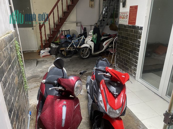 MÌNH CÒN DƯ 1 PHÒNG Ở NHÀ NGUYÊN CĂN ĐỀ THÁM-Q1- HCM