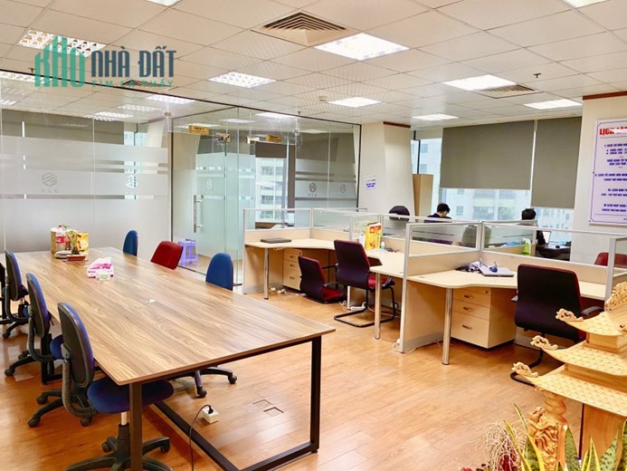 Cho thuê văn phòng 120m2 full nội thất đẹp tòa Diamond Flower, Lê Văn Lương, quận Thanh Xuân