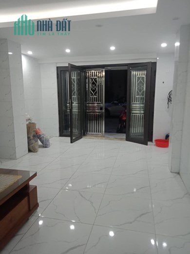💥Ô tô đỗ cổng Tập thể tầng 1 Doãn Kế Thiện 68m, 2 ngủ, dân trí tốt, nhà đẹp, 2.75 tỷ💥