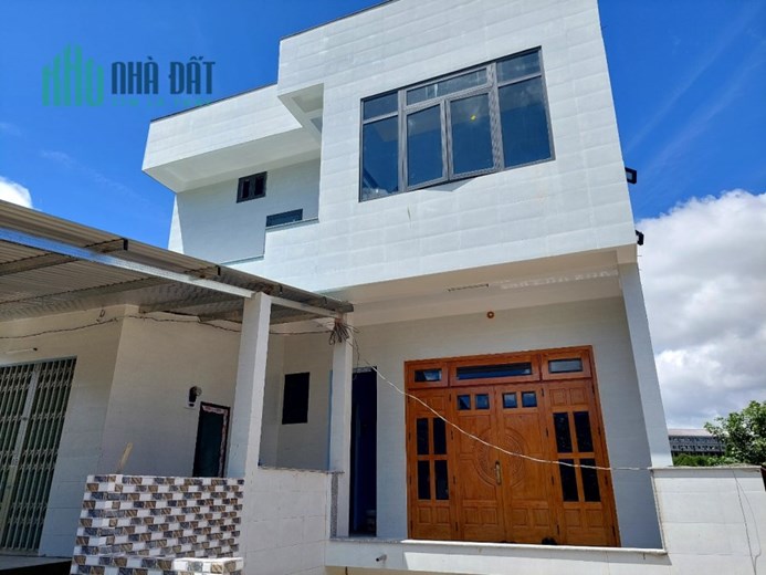 Chính chủ cho thuê phòng trọ( căn hộ mini) mới xây nằm ngay đường lớn Hàn Mặc Tử, trung tâm thị