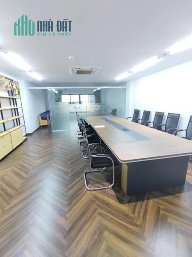 Toà nhà văn phòng Bạch Mai, 136m x 9 tầng, mặt tiền 5.6m, dòng tiền ổn định